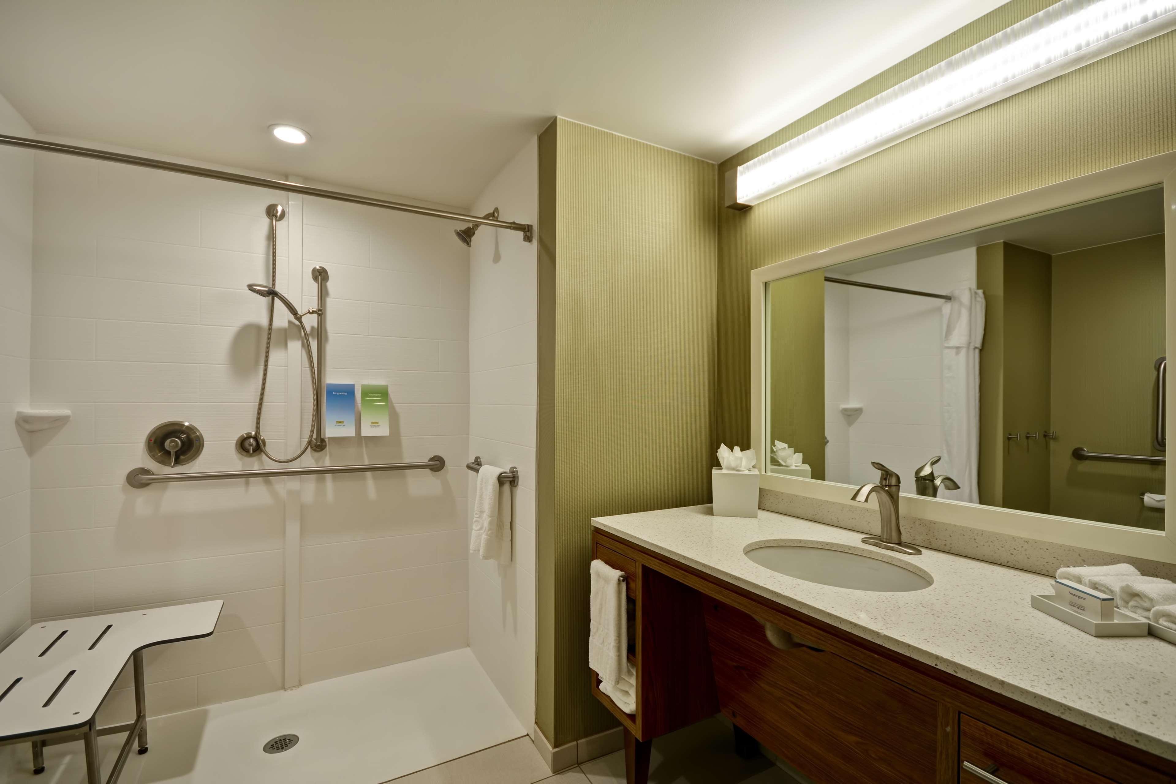 Home2 Suites By Hilton Dallas North Park Eksteriør billede